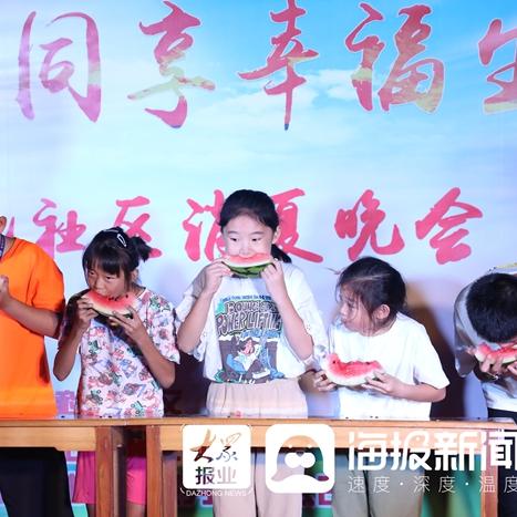 最新风靡全国的广场舞藏族舞，千万人共舞，文化新风尚