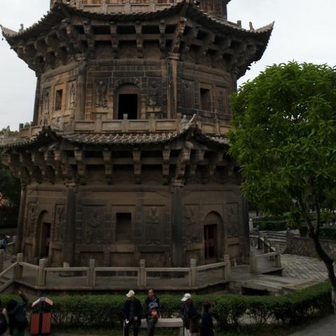 最优质：2025新澳门精准免费大全2025,数据管理策略_98.275