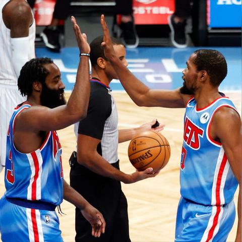 探索哈登最新战靴：adidas Harden Vol.9的设计与性能解析