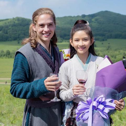 探索胡军最新电影作品：硬汉形象与演技的全新演绎