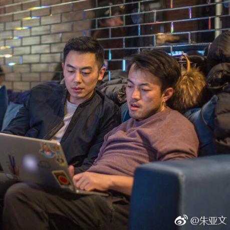 朱亚文事业新高峰，多领域发展展现才华