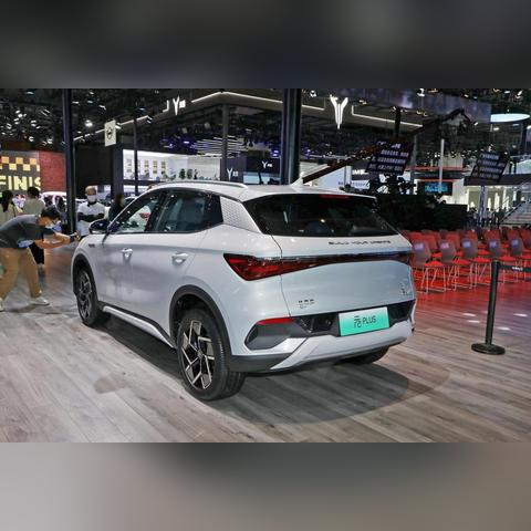 比亚迪新款SUV，科技与实力的巅峰融合