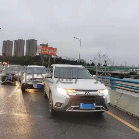 贵阳交通事故实时更新报道